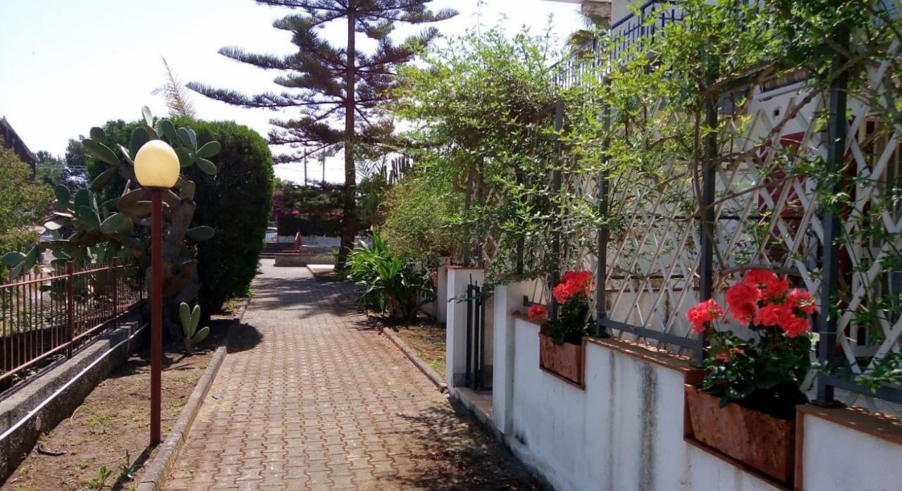 Aessebenessere Casavacanza Mascali Exterior foto